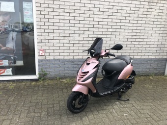  GAVE PIAGGIO ZIP SP 4-TAKT MAT ROSE GOLD BROM BJ2020 7000KM  45km