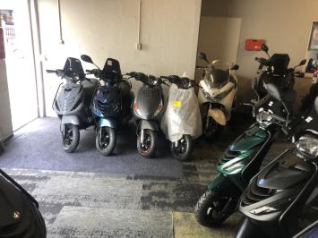 GAVE VESPA SPRINT S 45KM BROM MAT BLACK BJ2019 6000KM