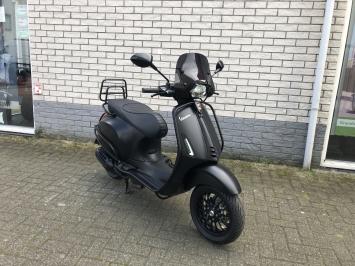 GAVE VESPA SPRINT S 45KM BROM MAT BLACK BJ2019 6000KM