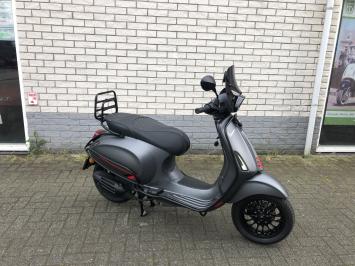 DIKKE VESPA SPRINT S 45KM BROM MAT GREY CARBON 2020 8000KM