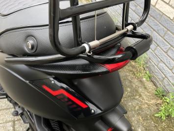 JONGE PIAGGIO ZIP SP 45KM 4-TAKT BROM MAT ZWART BJ2024 256KM 