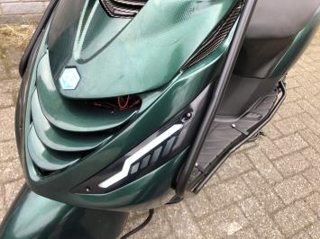 DIKKE PIAGGIO ZIP SP 45KM BROM 4T JAGUAR GREEN BJ2015 8000KM