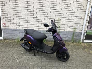 GAVE PIAGGIO ZIP SP 45KM BROM PAARS BJ2014 9000KM