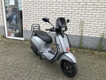 GAVE VESPA SPRINT S 45KM BROM NARDO GREY BJ2019 6000KM 