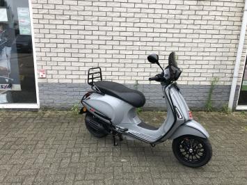 GAVE VESPA SPRINT S 45KM BROM NARDO GREY BJ2019 6000KM 