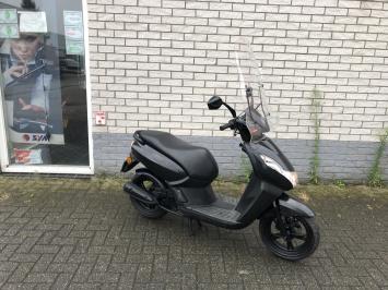 LEUKE PEUGEOT KISBEE RS BROM / SNOR 4-TAKT BJ2016 14000KM