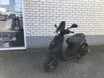 MOOIE PIAGGIO ZIP SP 45 4-TAKT MAT zwart  BROM  BJ2010 10.000KM 