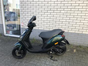 DIKKE PIAGGIO ZIP SP 45KM BROM JAGUAR GREEN 2009 13000KM ALPHA LED