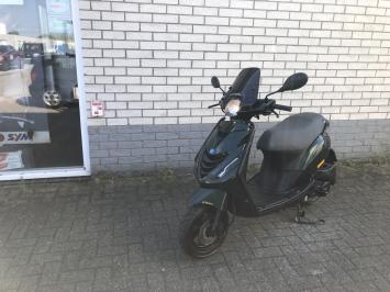 DIKKE PIAGGIO ZIP SP 45KM BROM JAGUAR GREEN 2009 13000KM ALPHA LED