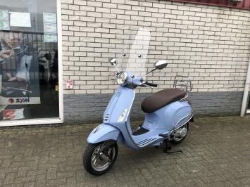 MOOIE VESPA PRIMAVERA 45KM BROM BLAUW BJ2019 12000KM 