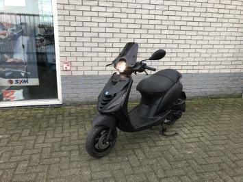 GAVE PIAGGIO ZIP SP 45KM BROM MAT BLACK BJ 2019 6000KM