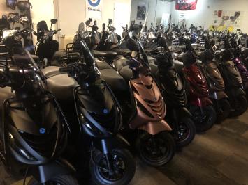 a 70x piaggio zip 5km brom 25km snor nieuwe aanvoer alle kleuren 