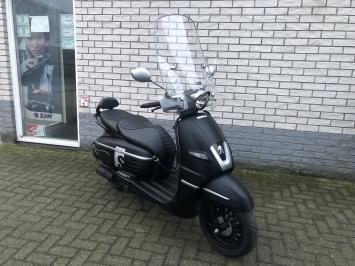 PRACHTIGE PEUGEOT DJANGO R 45KM BROM MAT BLACK BJ2019 5000KM