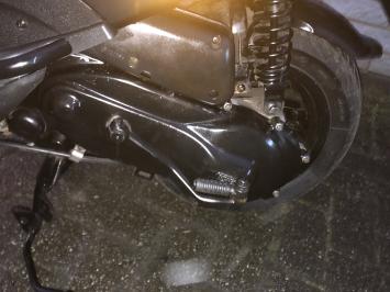 DIKKE PIAGGIO ZIP 2-TAKT 45KM BROM MAT BLACK BJ2015 14000KM