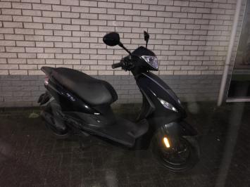 GAVE PIAGGIO NEW FLY 45KM BROM BLACK ON BLACK BJ2014 9000KM