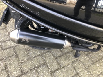 DIKKE VESPA SPRINT S 45KM BROM BLACK ON BLACK BJ2017 9000KM