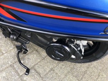 DIKKE VESPA SPRINT S 45KM BROM MAT BLAUW BJ2021 4000KM